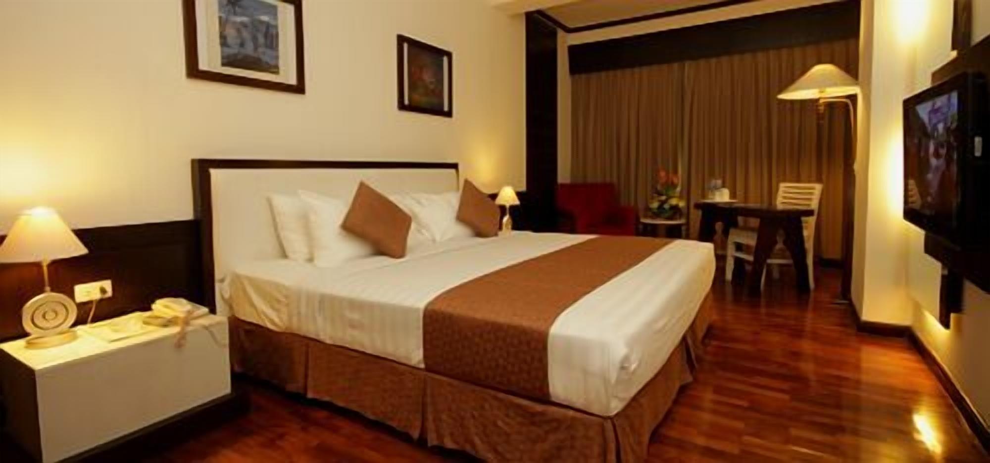 Hotel Maharadja Jakarta Exteriör bild