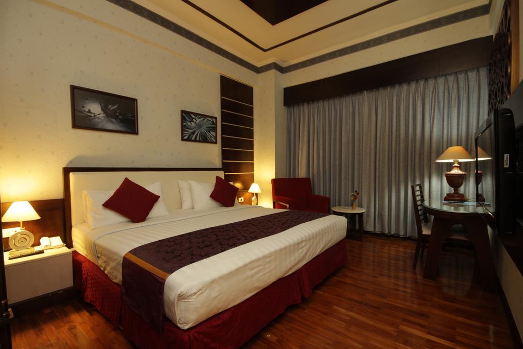 Hotel Maharadja Jakarta Exteriör bild